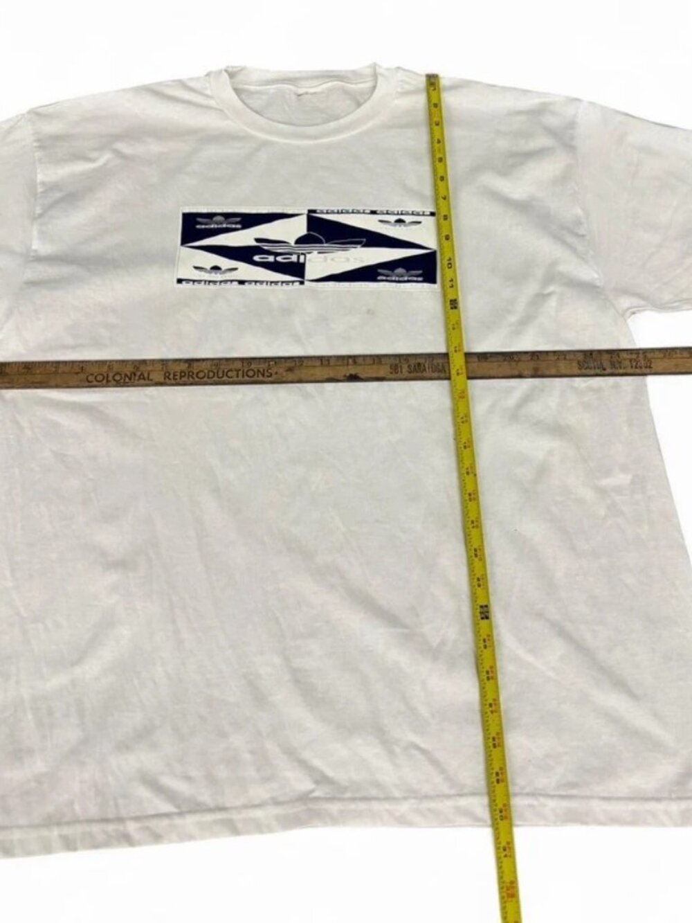 Vintage 90s Y2K Adidas graphic logo Tshirt - Picture 4 of 4